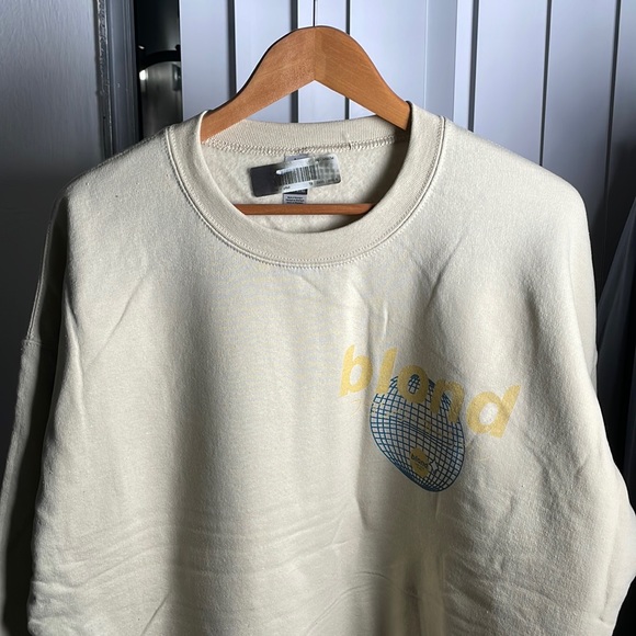 GILDAN printed front and back size XL - Picture 1 of 3